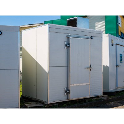 2.4m x 1.8m Commercial Cool Room with NEW 1 1/8 HP Refrigeration Unit