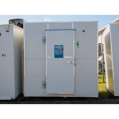 2.4m x 2.4m Commercial Freezer Room - NEW 1.25 HP Refrigeration Unit